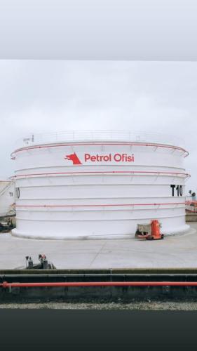 B7B86A9D-8E64-4C43-952B-40D5F3DF4D73