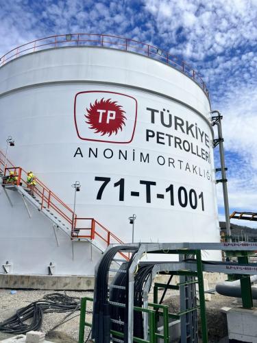 D76DBAEC-7CA9-42F8-BCCA-68B65DB3451A