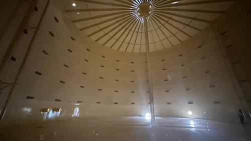 DBBDA5BC-1E3F-417C-8397-33FD8E9B2F37